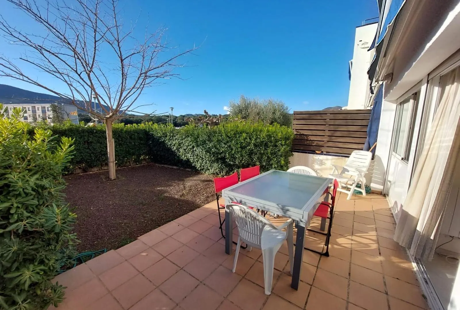 Cal Pere Planta Baja Con Jardin Apartment Llanca
